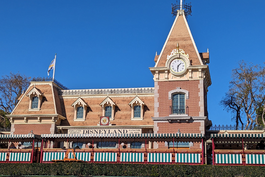 Disneyland Main gate entrance