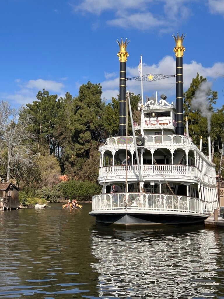 Mark Twain Riverboat Rivers of America Disneyland