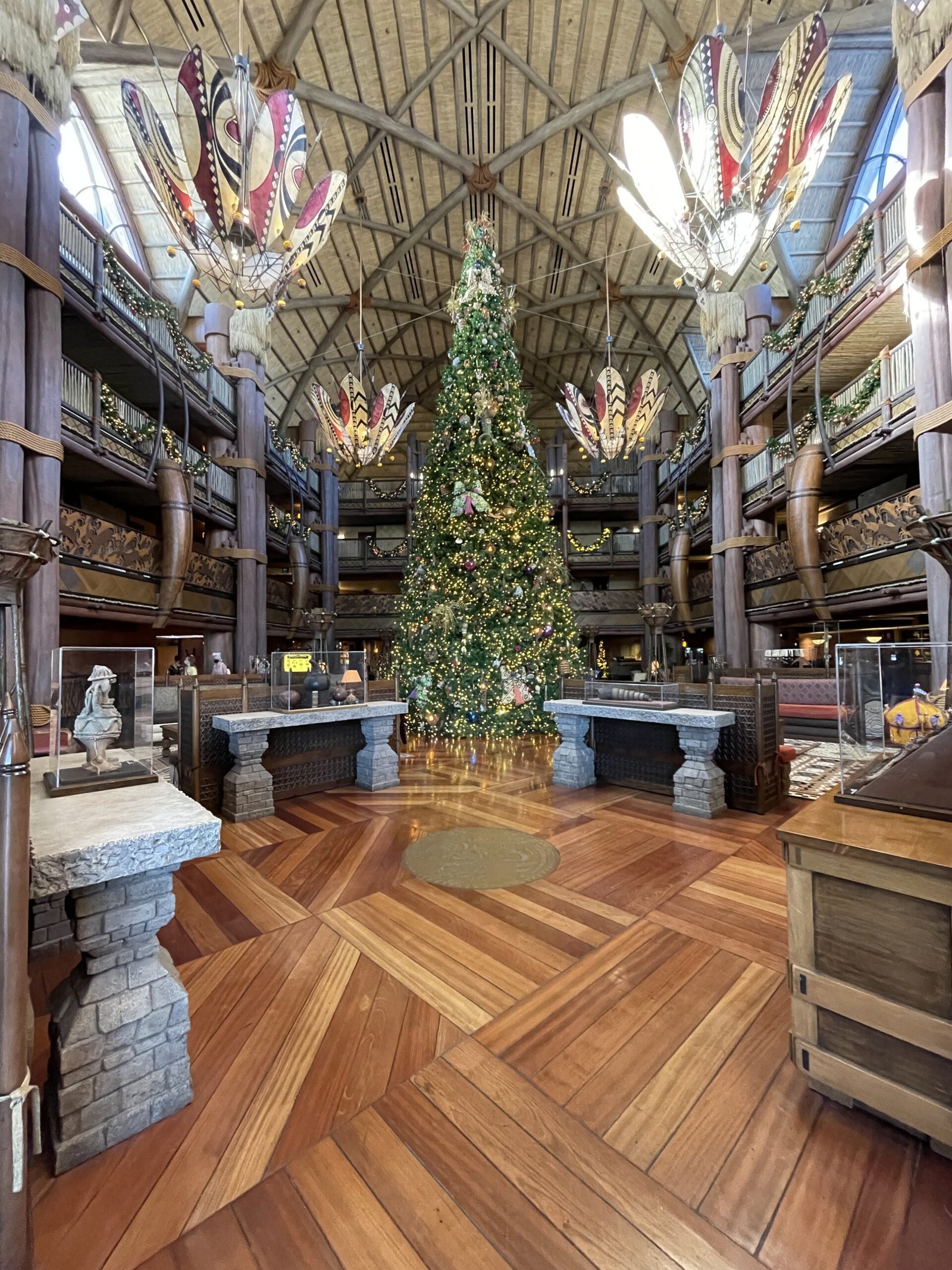 Disney animal kingdom lodge christmas tree best Disney resorts at christmas